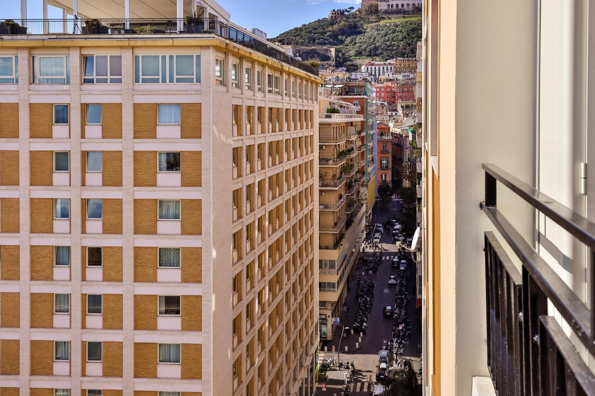 Neapolitan Skyscraper Suites מראה חיצוני תמונה